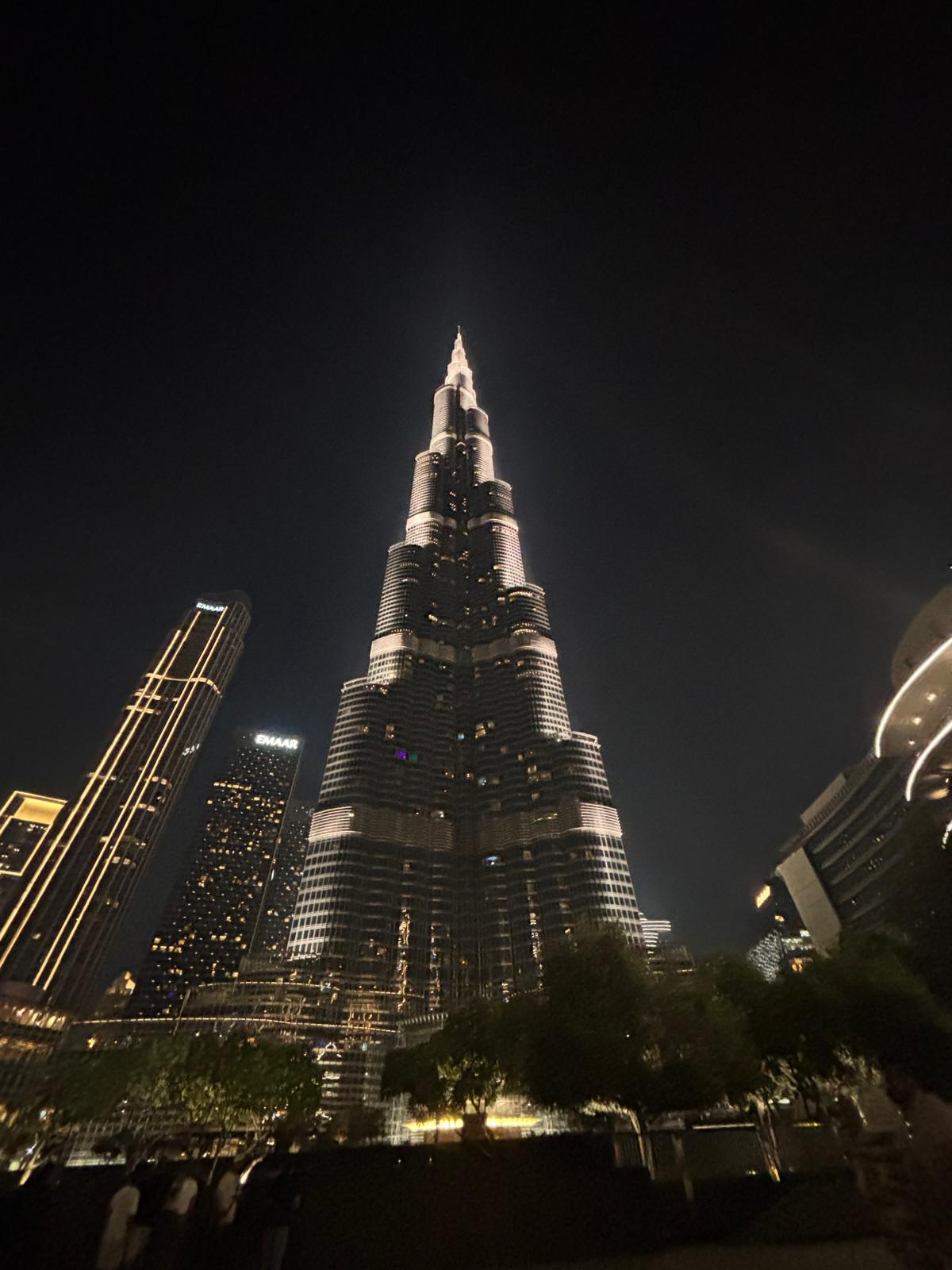 Burj Khalifa in Dubai photographed by Lynn